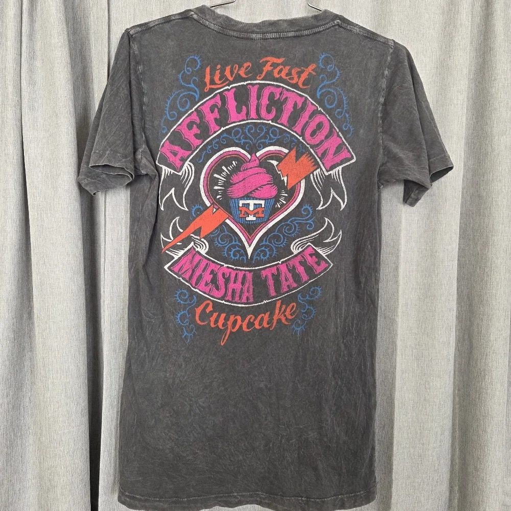 AFFLICTION Miesha Tate Cupcake T-shirt UFC MMA Grunge Womens Large - Picture 5 of 11